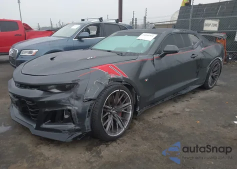 2017 Chevrolet Camaro Zl1 z USA, uszkodzony, nr VIN 1G1FJ1R61H0159103